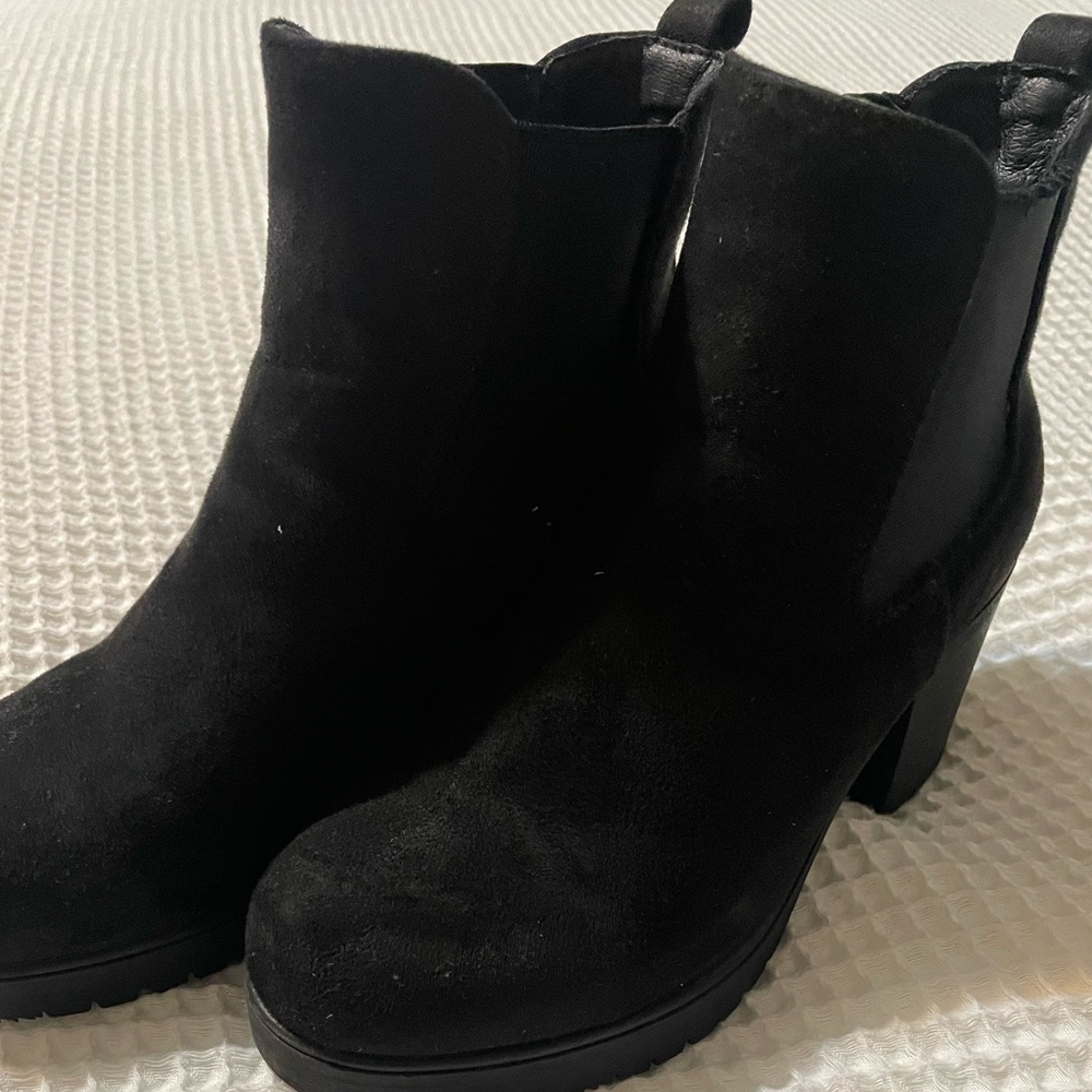 Dream Pairs Black Heeled Ankle Boots - Picture 5 of 8